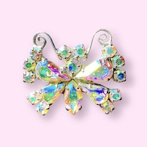 B David Clear Iridescent Rhinestone Mini Butterfly Brooch Vintage Signed EUC